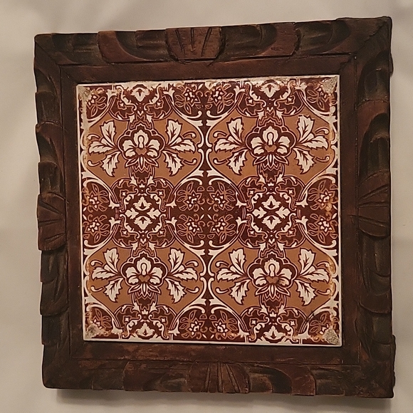 DalTile Accents Vintage Mexican Tile Trivet Hand Carved Wood